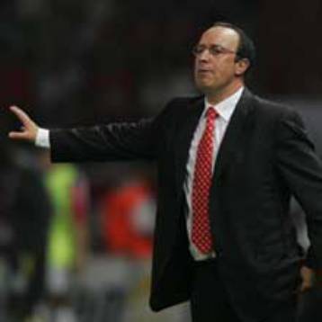 Ο Μπενίτεθ απέρριψε τα χρήματα της Ρεάλ Μαδρίτης για να παραμείνει στην Λίβερπουλ