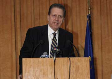 Συνεργασία Πολύδωρα – ΕΠΟ για τα μέτρα ασφαλείας στον τελικό του Champions League