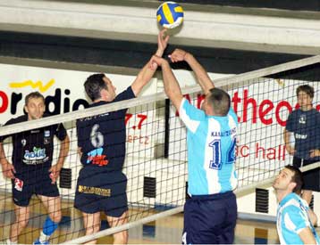 Πρεμιέρα με νίκη για την ΕΑΠ στα πλέι-οφ της 5ης θέσης, «διπλό» του Αρη στα πλέι-άουτ