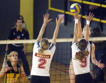 Στα ημιτελικά Μαρκόπουλο, Πανελλήνιος-Σε τρίτο ματς Ολυμπιακός και Αρης