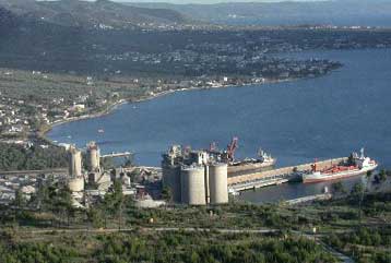 Η Εθνική Τράπεζα πούλησε το 26% της ΑΓΕΤ Ηρακλής στην Lafarge