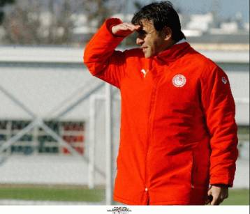 Δεν θα αμαυρώσω εγώ την ιστορία του Γεωργάτου στον Ολυμπιακό, λέει ο Λεμονής