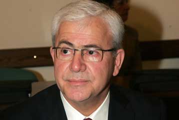 Δίκαιη τιμολόγηση ζητά ο πρόεδρος της ΔΕΗ και «δείχνει» προς μείωση προσωπικού