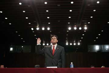 Ενώπιον της Γερουσίας ο υπουργός Δικαιοσύνης των ΗΠΑ για τις απολύσεις εισαγγελέων