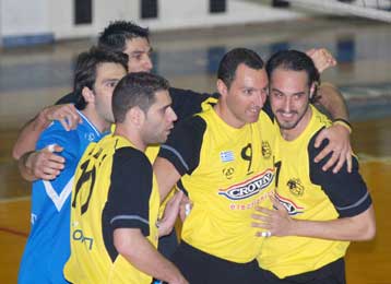 Η ΑΕΚ νίκησε την Λαμία στη «ρώσικη ρουλέτα»-Την Παρασκευή συνέχεια στα ημιτελικά