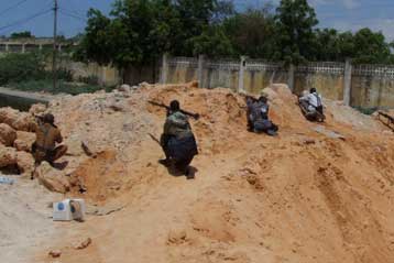 Δεκάδες νεκροί από τις συγκρούσεις στην πρωτεύουσα της Σομαλίας