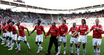 Στο νήμα θα κριθεί ο τίτλος μεταξύ Αϊντχόφεν, Αγιαξ και Αλκμααρ που ισοβαθμούν