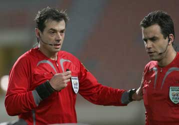 Αρχοντας του ημιτελικού Μάντσεστερ-Μίλαν θα είναι ο Κύρος Βασσάρας