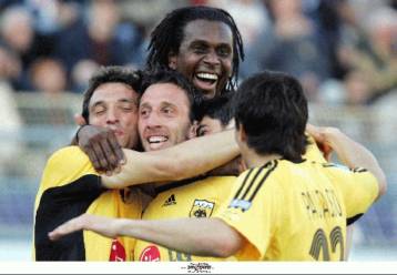 Η ΑΕΚ θύμωσε με τον Ιωνικό και με 5-1 ετοίμασε το διαβατήριό της για Champions League