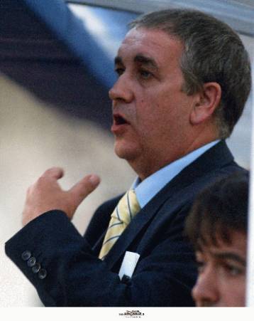 Έχουμε ευθύνη για την ήττα, τονίζει ο Μουνιόθ-Τον Χαλκιά εξήρε ο Ερνάντεθ