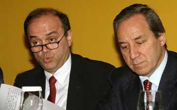 Η πρόταση της JP Morgan αναδεικνύει τις ζημίες των Ταμείων από τα δομημένα ομόλογα