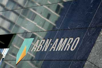 Στην εξαγορά της ΑΒΝ Amro έναντι 67 δισ. ευρώ προχωρά η Barclays