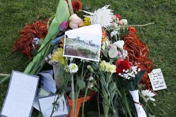 Ημέρα μνήμης για τα τραγικά θύματα του μακελειού στο αμερικανικό πανεπιστήμιο