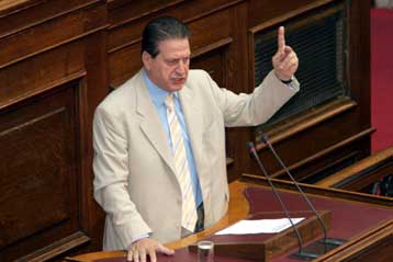 Διαβεβαιώσεις Πολύδωρα στη Βουλή για την προστασία των προσωπικών δεδομένων