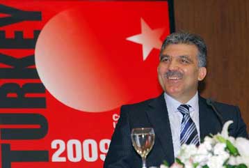 Ο Αμπντουλάχ Γκιουλ οδεύει προς το Προεδρικό Μέγαρο της Τουρκίας