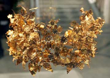 Αίτημα για την επιστροφή στην Αμφίπολη του χρυσού νεκρικού μακεδονικού στεφανιού