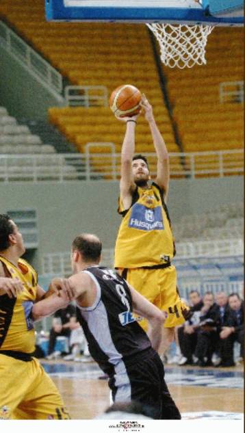 «Καθάρισε» την παραμονή και τον ΠΑΟΚ η ΑΕΚ με 97-92 στο ΟΑΚΑ