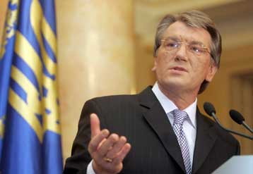 Μεταθέτει την ημερομηνία των πρόωρων εκλογών στην Ουκρανία ο πρόεδρος Β.Γιουστσένκο