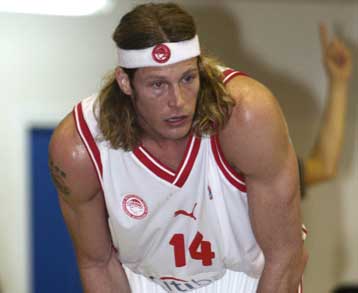 Με Στακ αντί του Στεφάνοφ συνεχίζει στο πρωτάθλημα ο Ολυμπιακός