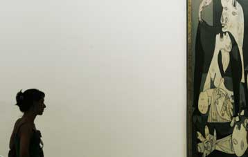 Βάσκοι και Ισπανοί θυμούνται τον βομβαρδισμό της Γκερνίκα, 70 χρόνια μετά