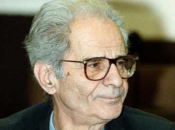 Στη Βουλή των Ελλήνων το αρχείο του πρώην γγ του ΚΚΕ Γρηγόρη Φαράκου