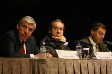 «Ελληνικό υπόδειγμα μεταρρυθμιστικής πολιτικής» φιλοδοξεί ο Γ.Αλογοσκούφης