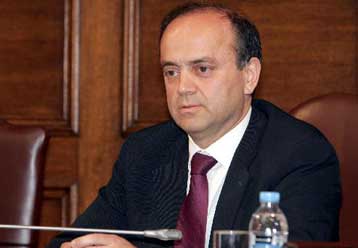 Αλλαγή πλεύσης από την κυβέρνηση και κάλυψη σε Σ.Τσιτουρίδη για τα ομόλογα