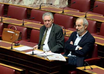 Διαμαρτυρία Αλαβάνου στη Βουλή για την αφαίρεση της ερώτησής του προς τον Κ.Καραμανλή