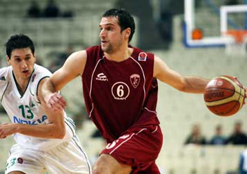 «Διαζύγιο» μέχρι νεωτέρας για ΑΕΛ και Παπανικολόπουλο, που θα παίξει στην Ιταλία