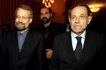 Να ανοίξουν δίαυλο επικοινωνίας με το Ιράν κάλεσε τις ΗΠΑ ο Χ.Σολάνα