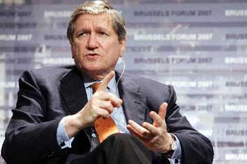 Ανεξάρτητο Κόσοβο θα αναγνωρίσουν οι ΗΠΑ εάν η Ρωσία θέσει βέτο, λέει ο Χόλμπρουκ