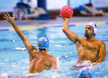 Στην οκτάδα της Ευρωλίγκα ο Ολυμπιακός που νίκησε την Μπαρτσελόνα, νοκ-άουτ ο Πανιώνιος