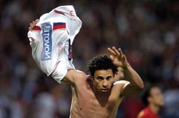 Φρένο έβαλε στην Τουλούζ η Παρί Σεν Ζερμέν, νίκη της Λιόν στη φιέστα τίτλου