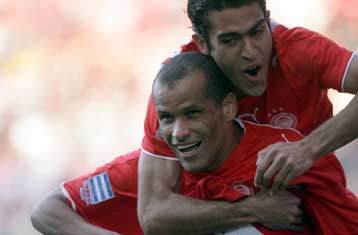 Χωρίς Καστίγιο και Ριβάλντο αλλά αρκετά νέα πρόσωπα ο Ολυμπιακός στο Αιγάλεω