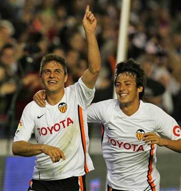 Ο Χοακίν κράτησε την Βαλένθια σε κούρσα τίτλου, βήμα παραμονής της Μπέτις