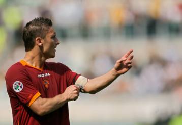 Στο «0» έμειναν οι Ρωμαίοι, νίκη με Γκόμπο η Παλέρμο, 3 αποβολές για Ουντινέζε