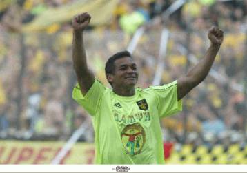 Πανηγυρικό 3-2 του Αρη επί του Απόλλωνα Καλαμαριάς και έξοδος στο Κύπελλο UEFA