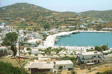 Σε αποκλεισμό του λιμανιού προχώρησαν οι κάτοικοι των Λειψών