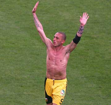 Ενδιαφέρον από Αγγλία, Ισπανία και Πορτογαλία αποκαλύπτει ο μάνατζερ του Τσιρίλο