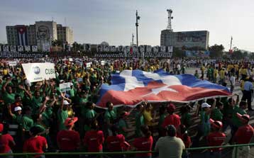 Aπόντος του Φιντέλ Κάστρο οι εορτασμοί της Πρωτομαγιάς στην Κούβα