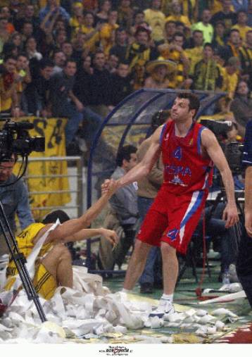 Η έδρα μπορεί να αποδειχθεί μπούμερανγκ, προειδοποιεί ο Παπαλουκάς τον Παναθηναϊκό