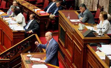 Μετωπική αρχηγών την Πέμπτη στη Βουλή για τα ομόλογα