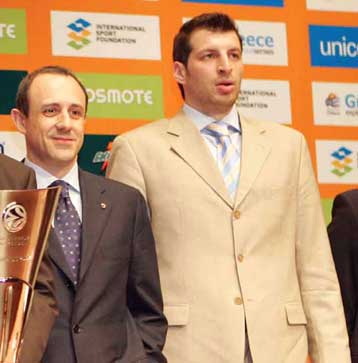 Η ΤΣΣΚΑ θέλει να υπερασπιστεί τον τίτλο της, ξεκαθαρίζουν Μεσίνα και Παπαλουκάς