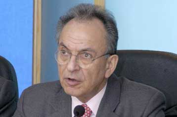 Οικονομικά κίνητρα στη βιομηχανία για τον περιορισμό της ζήτησης ρεύματος τον Ιούλιο