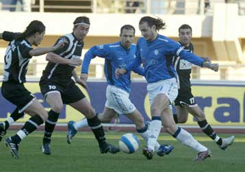 Στη διάθεση του Γιοβάνοβιτς ο Κατσαμπής, φορτσάρει ο Χλωρός