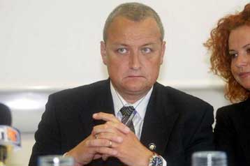 Σύσκεψη παρουσία του Βέλγου ντετέκτιβ Ρεμί για την υπόθεση εξαφάνισης του Αλεξ