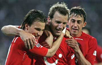 Νίκη του Ανόβερο επί της Κότμπους στο ντέρμπι των «μικρομεσαίων»