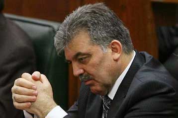 Σταθερή Τουρκία ζητά ο Σολάνα και στηρίζει την υποψηφιότητα Γκιουλ