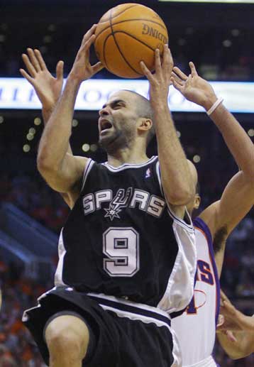 Προβάδισμα 1-0 στα ημιτελικά των πλέι οφ για Σπερς και Καβαλίερς