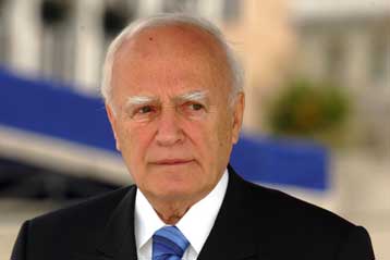 Στρατιωτική άσκηση παρακολούθησε ο Κ.Παπούλιας